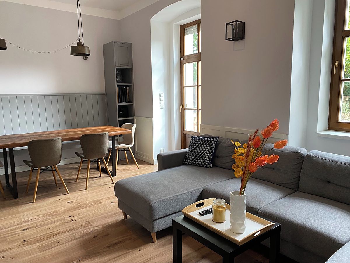 Prodej rodinného domu 356 m², pozemek 1043 m² – fotografie 4