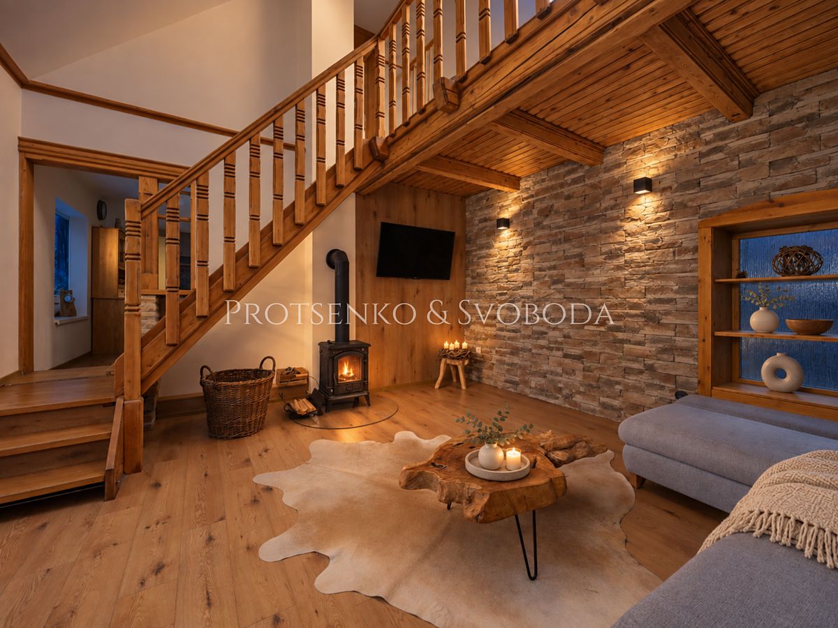 Prodej vícegeneračního domu 174 m², pozemek 202 m² – fotografie 2