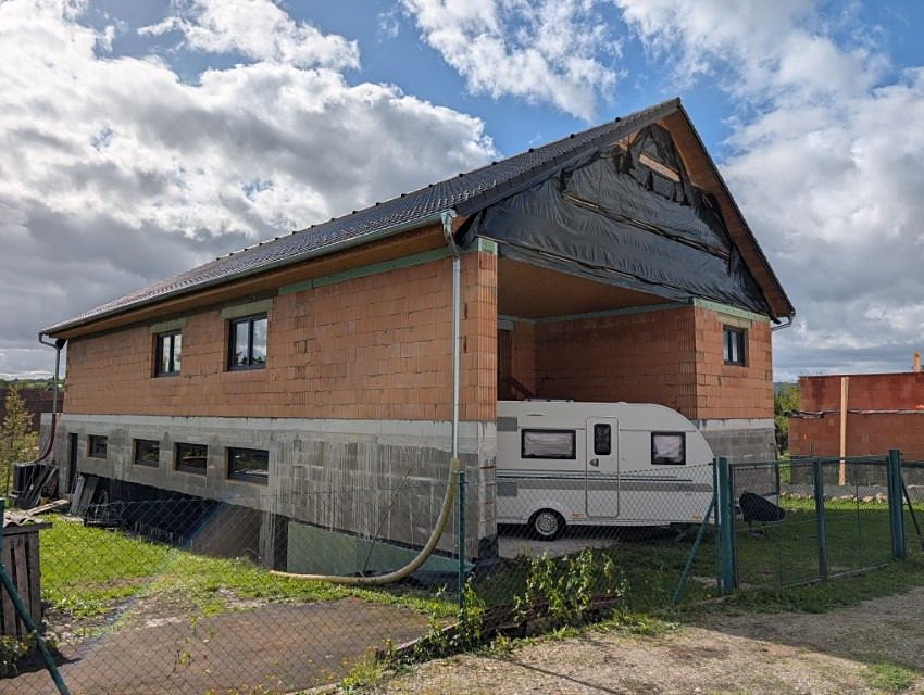 Prodej rodinného domu 401 m², pozemek 1072 m²
