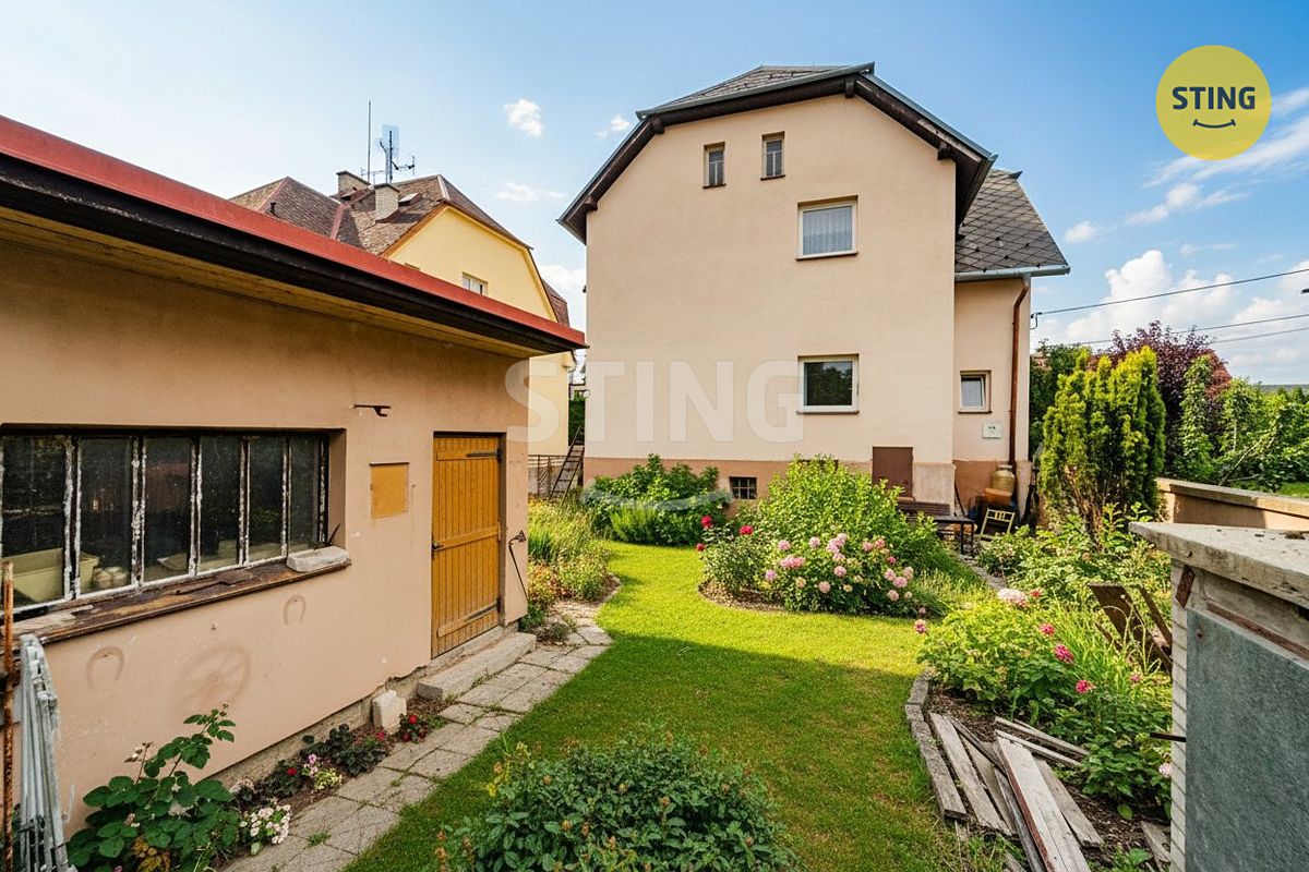 Prodej rodinného domu 270 m², pozemek 622 m² – fotografie 4