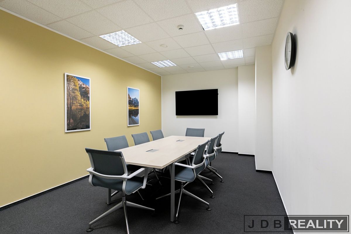 Pronájem kanceláře 50 m² – fotografie 5