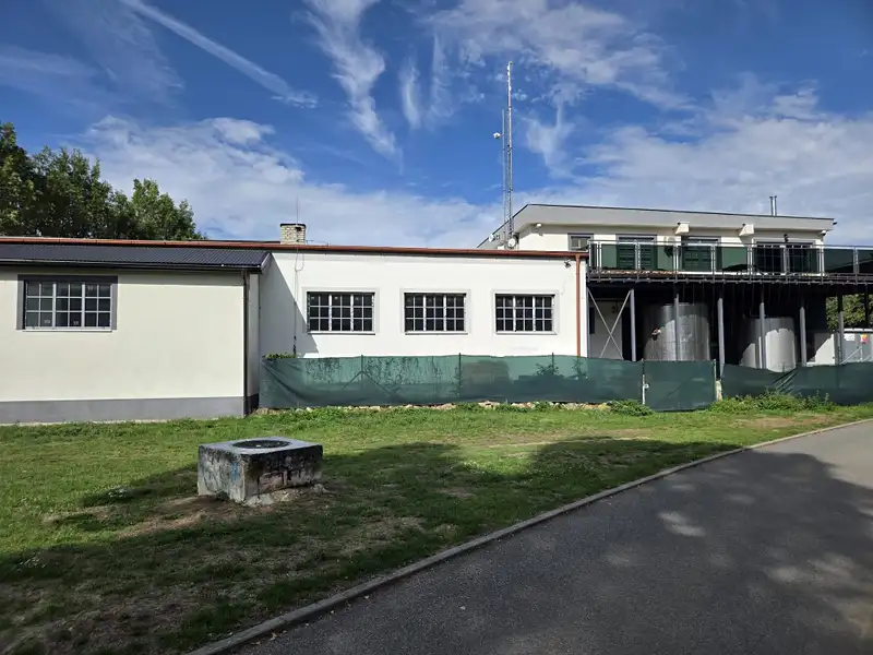 Pronájem výrobní haly, prostoru 380 m², Náměšť nad Oslavou – náhled fotky 2