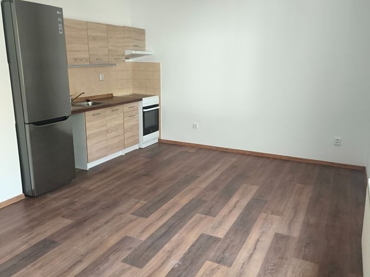 Квартира 1+kk на продаж, 37 м² (2 з 14)