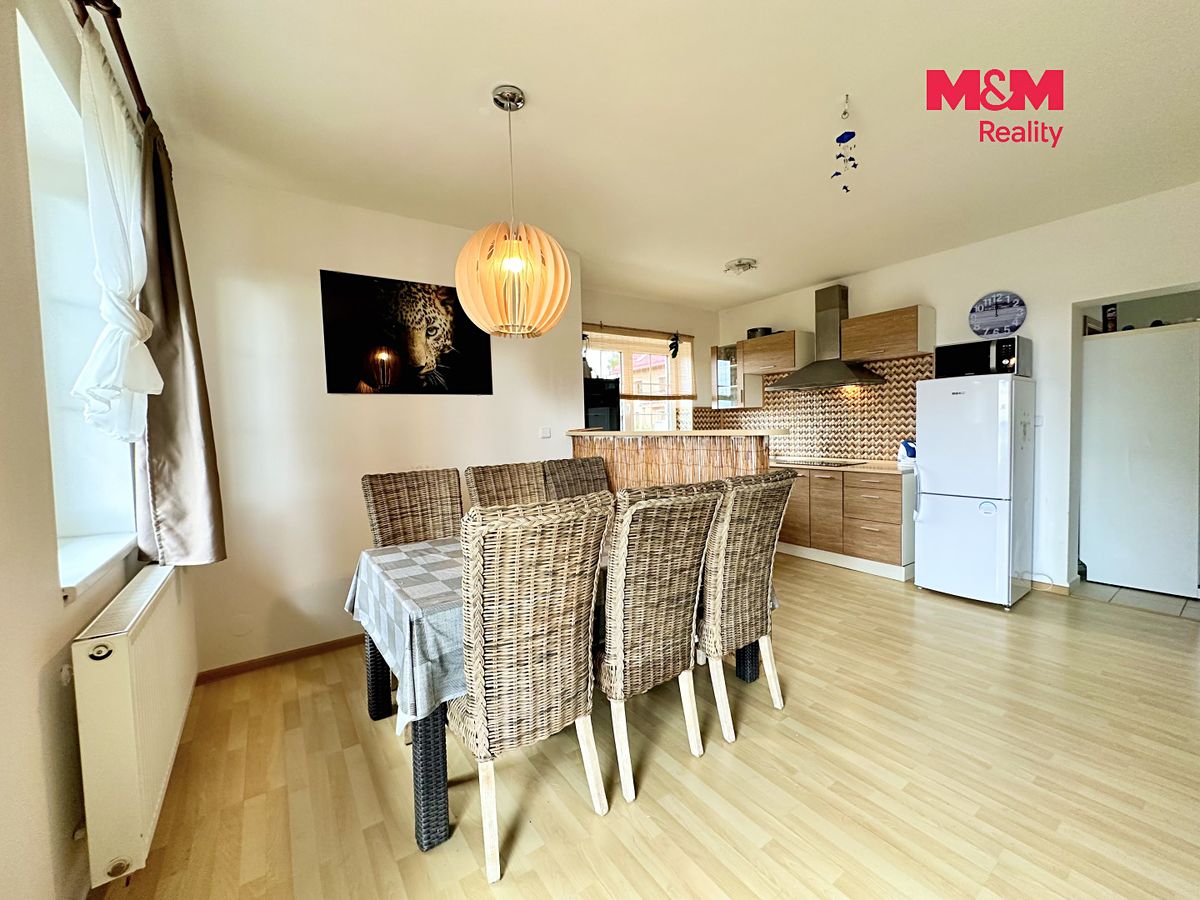 Prodej rodinného domu 98 m², pozemek 542 m² – fotografie 4