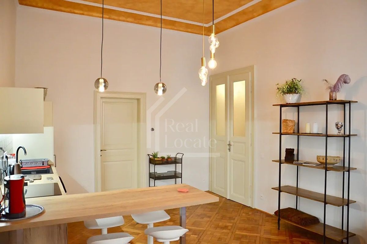 Pronájem bytu 2+kk 55 m² – fotografie 2