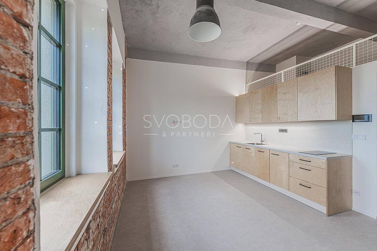 Pronájem bytu 1+kk 34 m² – fotografie 3