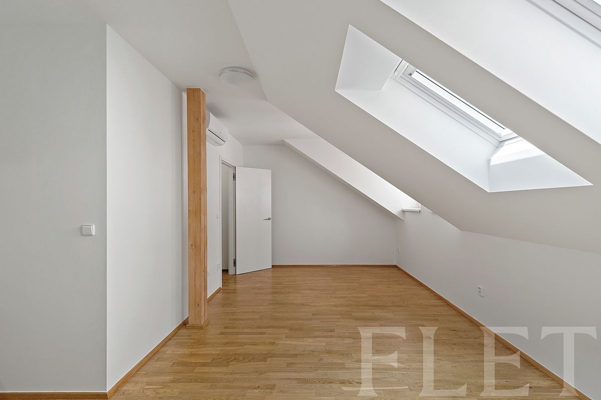 Pronájem bytu 1+kk 34 m² – fotografie 3