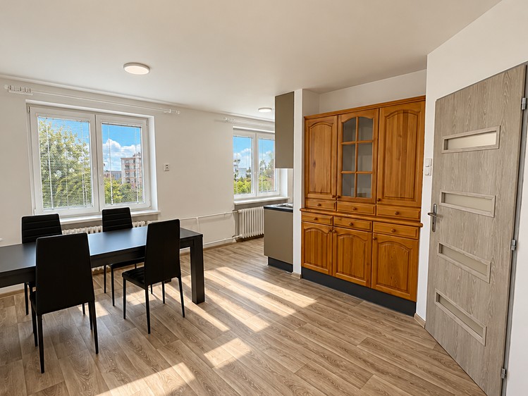 Pronájem bytu 3+kk, 66 m² (5 z 20)