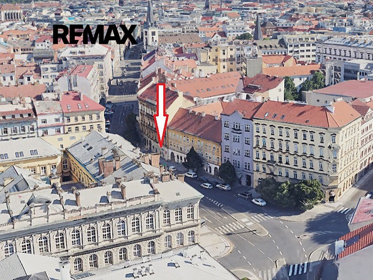 Pronájem komerčního prostoru, 145 m² (1 z 9)