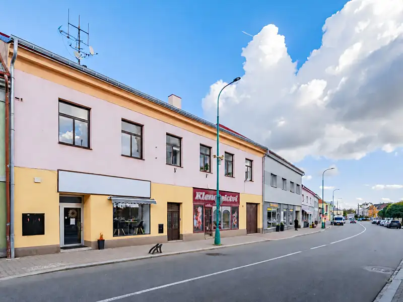 Prodej rodinného domu 700 m², pozemek 4338 m², Chlumec nad Cidlinou – náhled fotky 2
