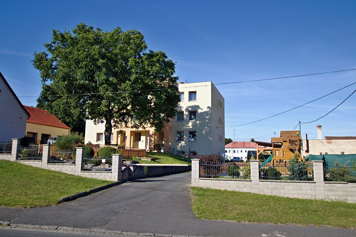 Pronájem bytu 1+kk 30 m²
