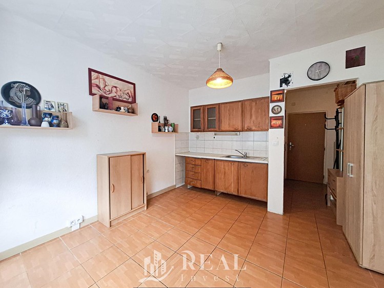 Квартира 1+kk в оренду, 20 м² (6 з 10)