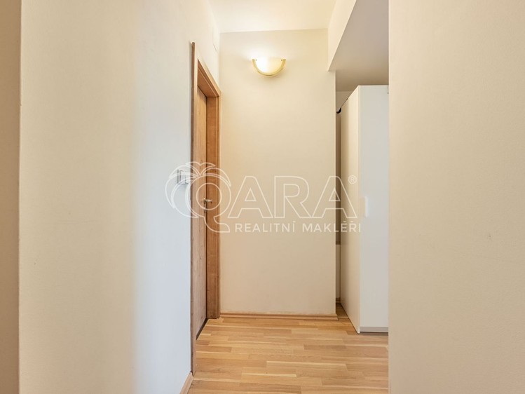 Prodej bytu 1+kk, 25 m² (8 z 17)