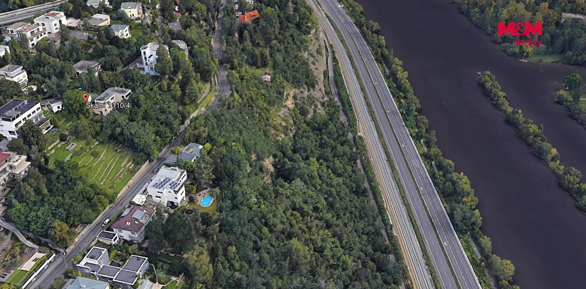 Prodej stavebního pozemku 1894 m² – fotografie 3