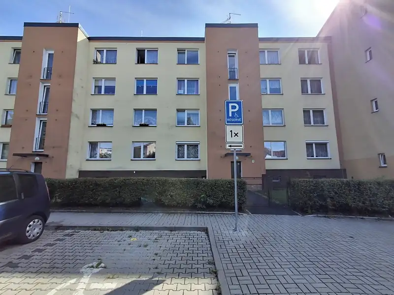 Prodej bytu 3+1 60 m², Cheb – náhled fotky 1