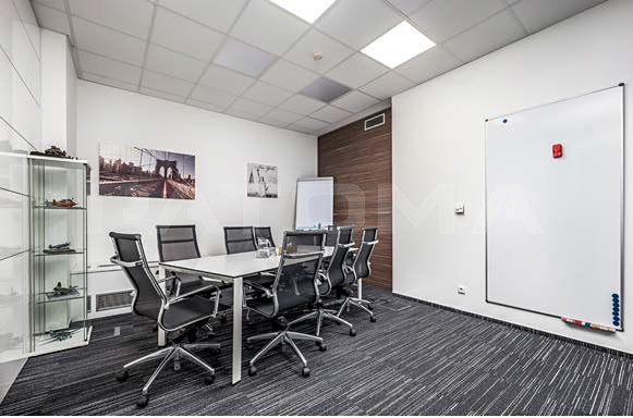 Pronájem komerčního prostoru, 235 m² (2 z 12)