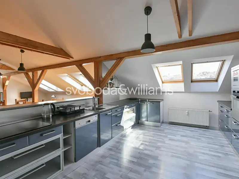 Prodej bytu 3+1 121 m², Praha – náhled fotky 2