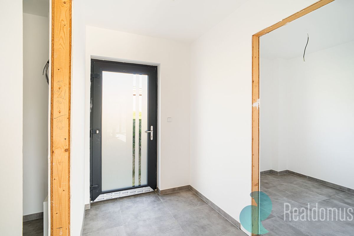Prodej rodinného domu 115 m², pozemek 322 m² – fotografie 5