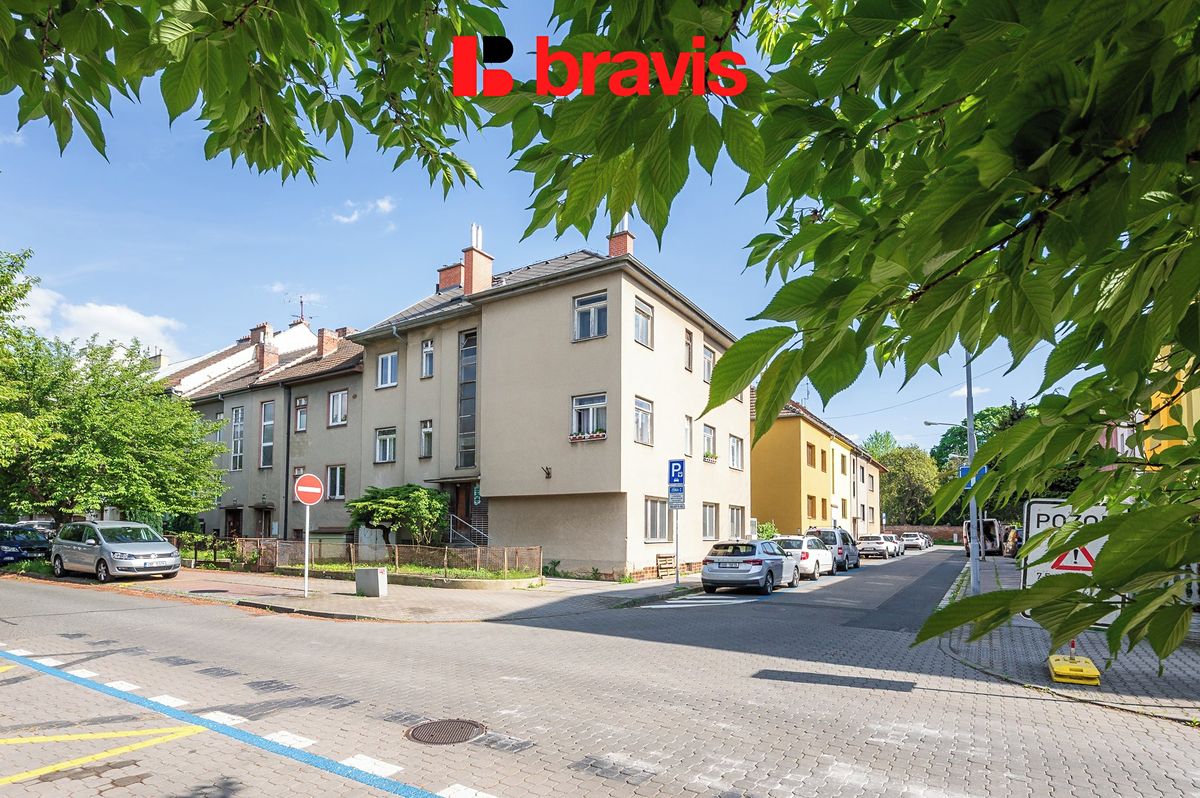 Prodej rodinného domu 284 m², pozemek 241 m²