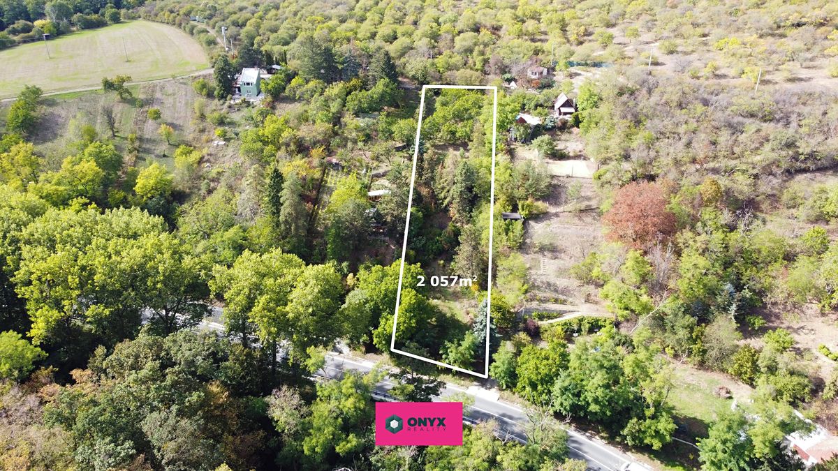 Prodej stavebního pozemku 2057 m²