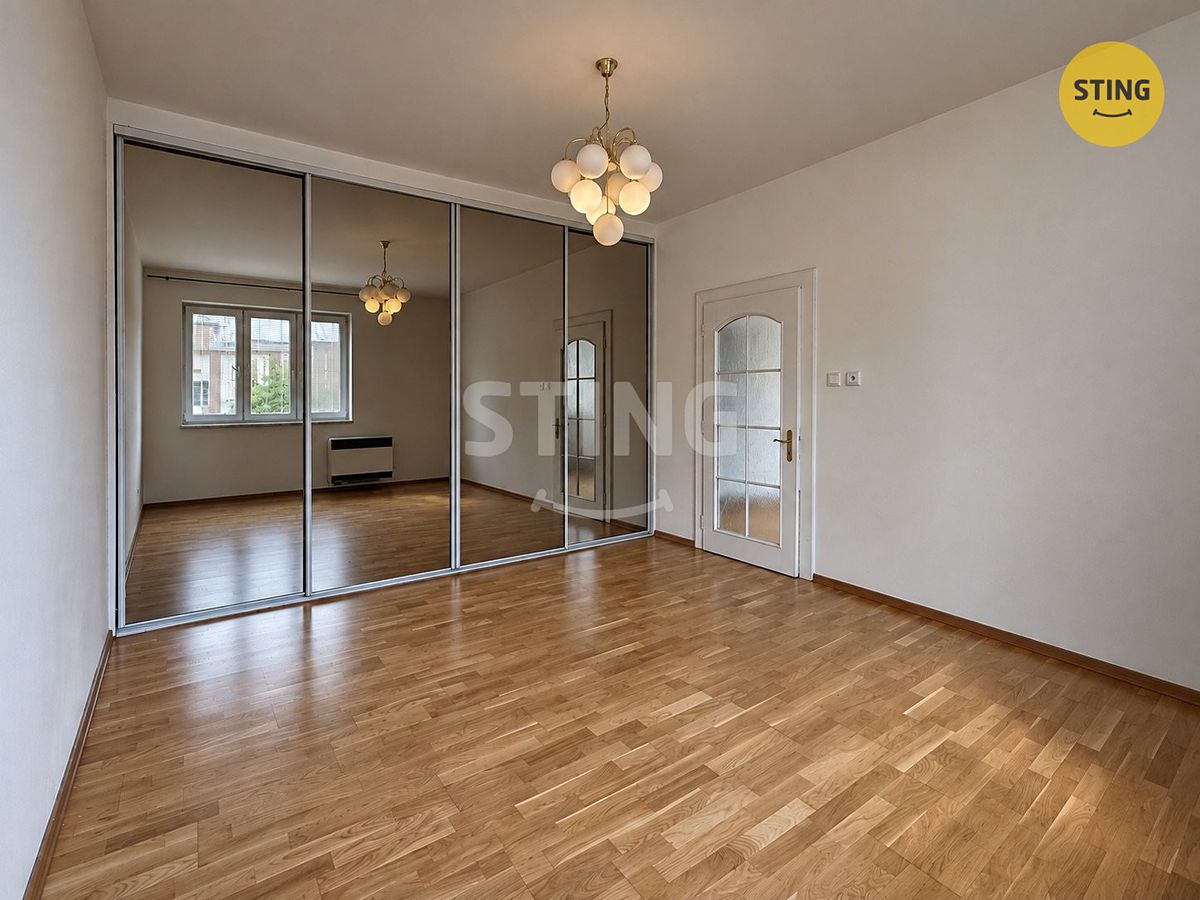 Pronájem bytu 3+1 90 m² – fotografie 3