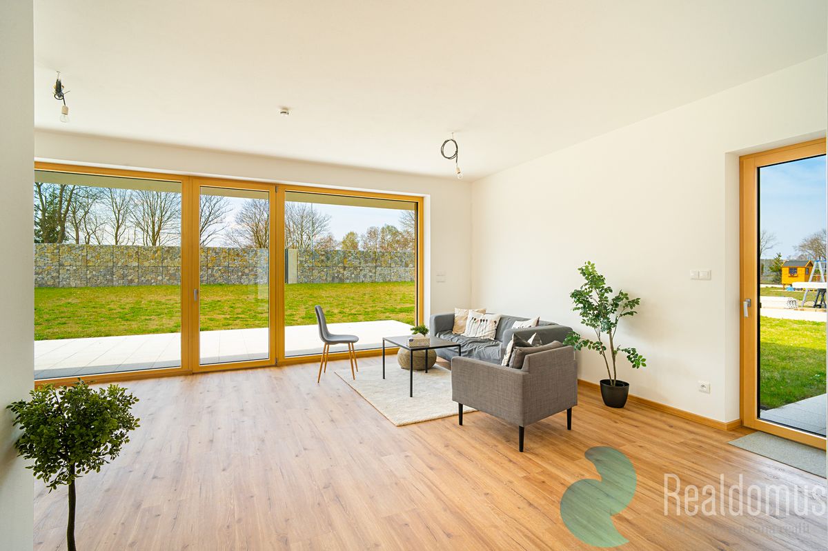 Prodej rodinného domu 150 m², pozemek 813 m² – fotografie 3