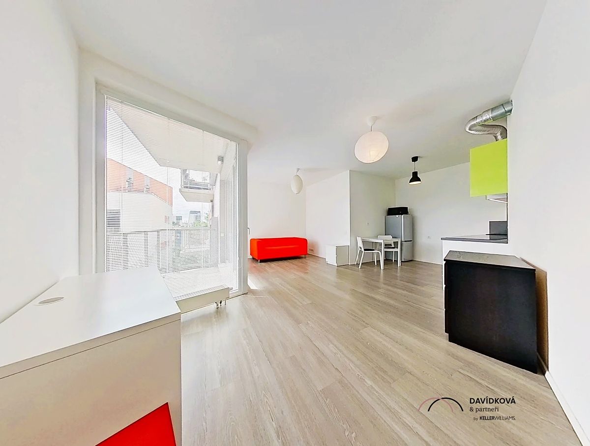 Pronájem bytu 1+kk 38 m²