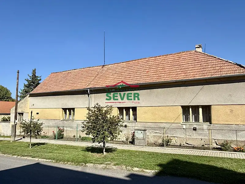 Prodej rodinného domu 241 m², pozemek 1596 m², Křesín – náhled fotky 3
