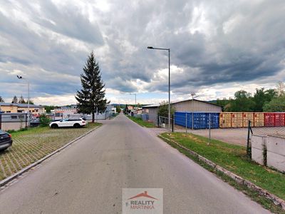 Pronájem komerčního pozemku 400 m²