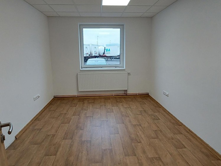 Комерційне приміщення в оренду, 15 м² (12 з 22)