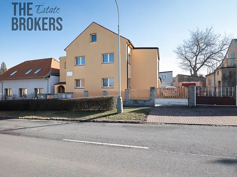 Prodej vícegeneračního domu 172 m², pozemek 678 m², Praha – náhled fotky 1