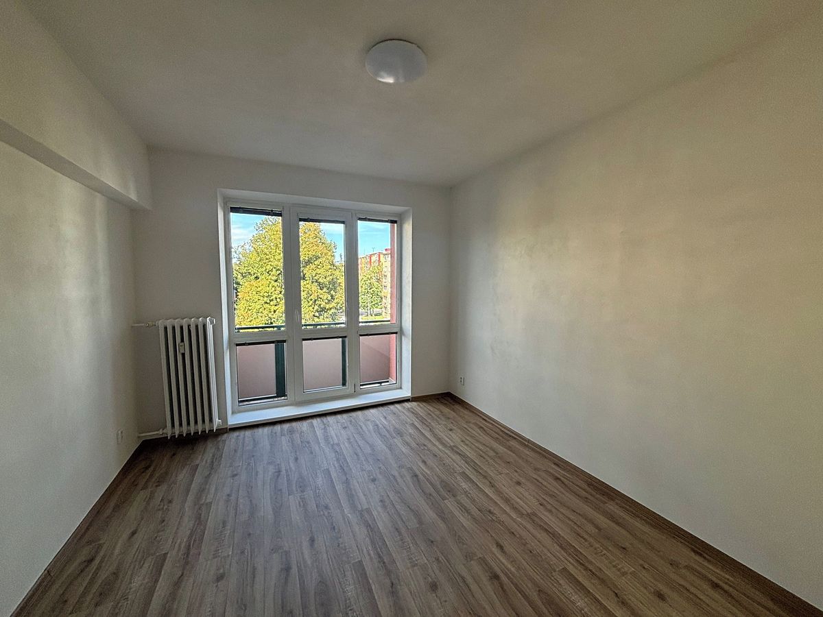 Pronájem bytu 2+1 59 m² – fotografie 4