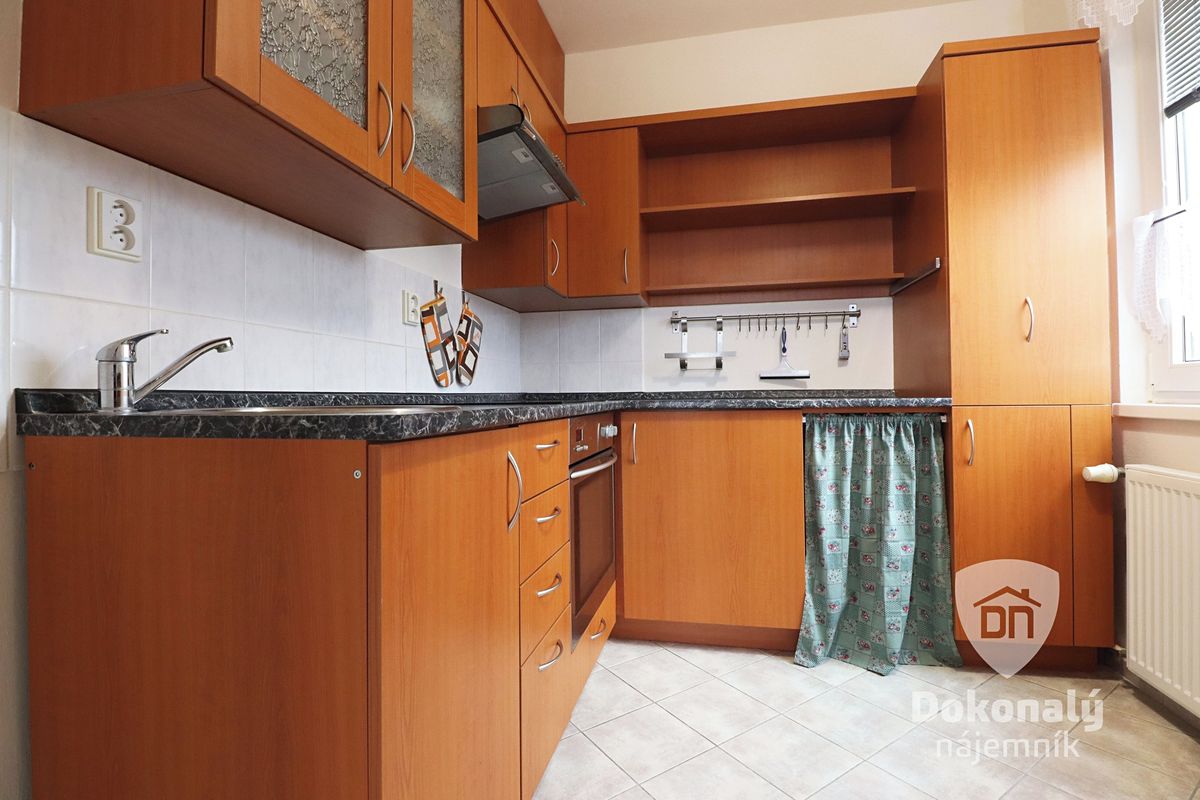 Pronájem bytu 2+kk 46 m² – fotografie 3