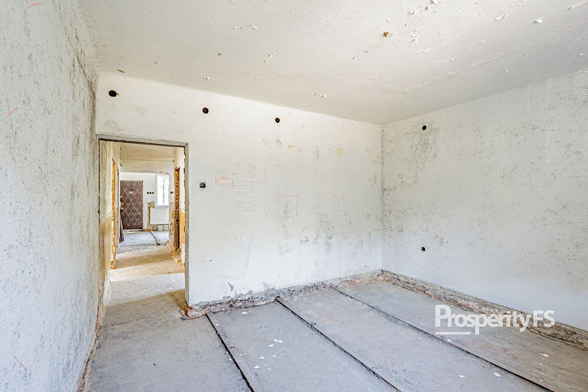 Prodej rodinného domu 267 m², pozemek 7069 m² – fotografie 5