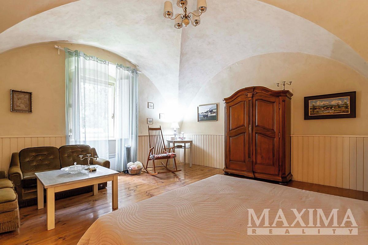 Prodej památky 765 m², pozemek 1823 m² – fotografie 4