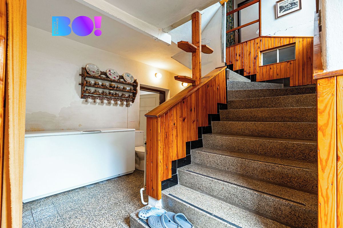 Prodej rodinného domu 219 m², pozemek 451 m² – fotografie 5