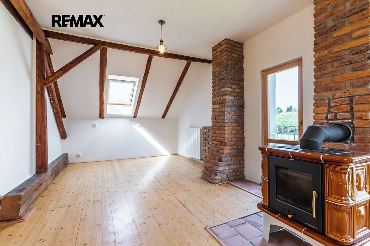 Prodej obchodního prostoru 403 m² – fotografie 3