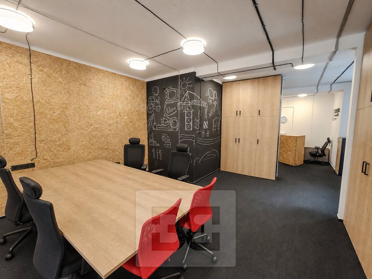 Pronájem kanceláře 118 m² – fotografie 3