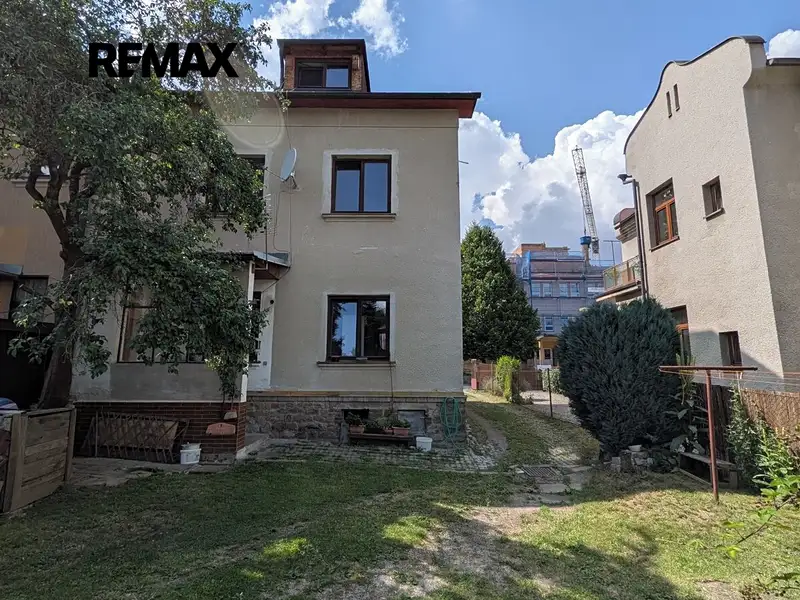 Prodej rodinného domu 239 m², pozemek 342 m², Humpolec – náhled fotky 3