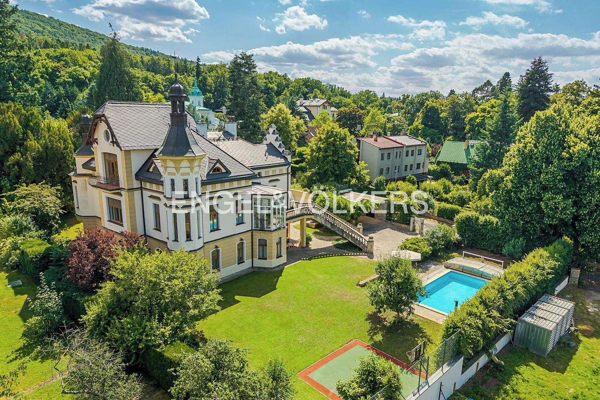 Prodej vily 581 m², pozemek 2105 m², Dobřichovice – fotka 1 z 3