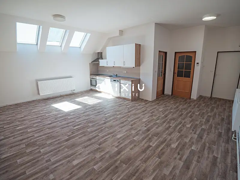 Pronájem bytu 2+kk 64 m², Hrušovany nad Jevišovkou – náhled fotky 1