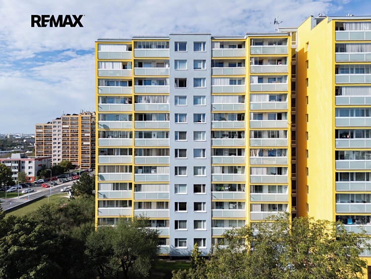 Pronájem bytu 3+kk, 61 m² (32 z 36)