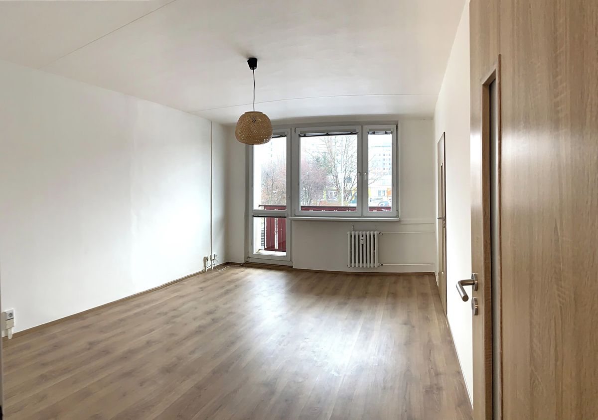 Pronájem bytu 4+1 97 m² – fotografie 2