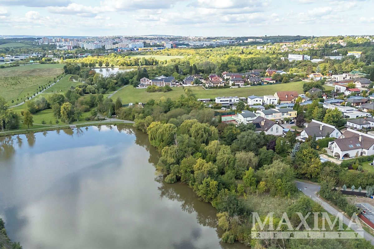 Prodej rodinného domu 168 m², pozemek 470 m² – fotografie 3