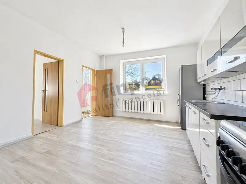 Prodej rodinného domu 180 m², pozemek 668 m², Horní Lideč – náhled fotky 3