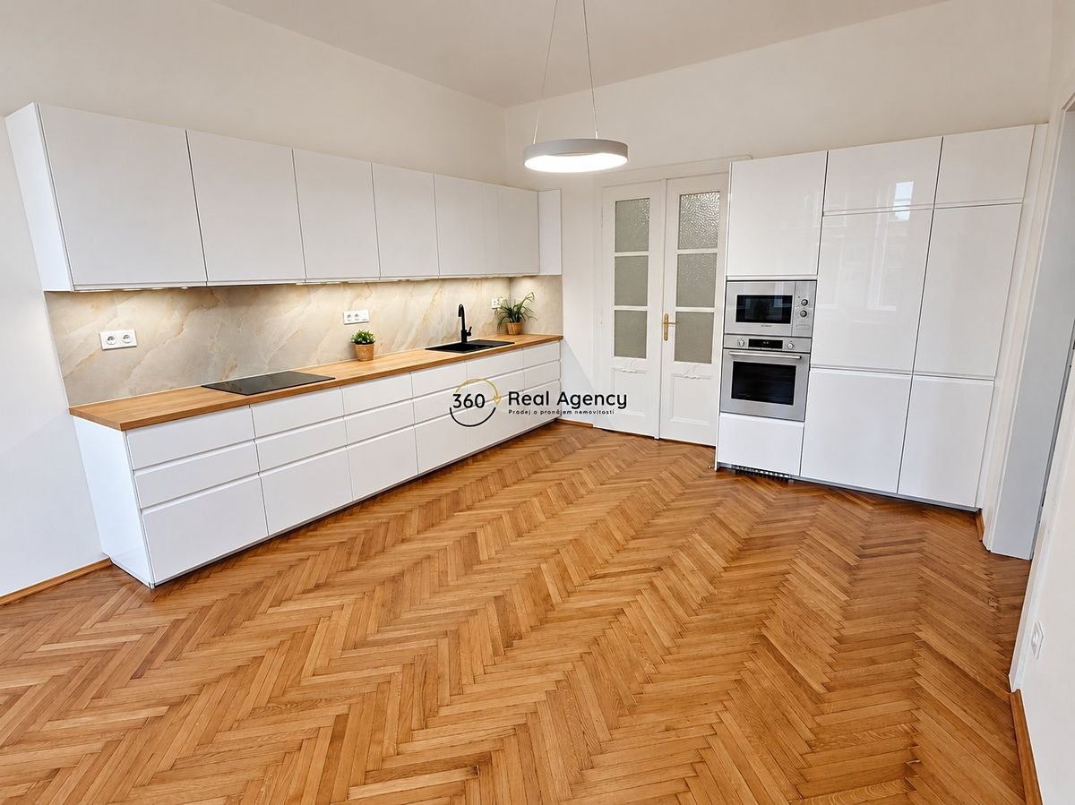 Pronájem bytu 4+kk 120 m² – fotografie 4