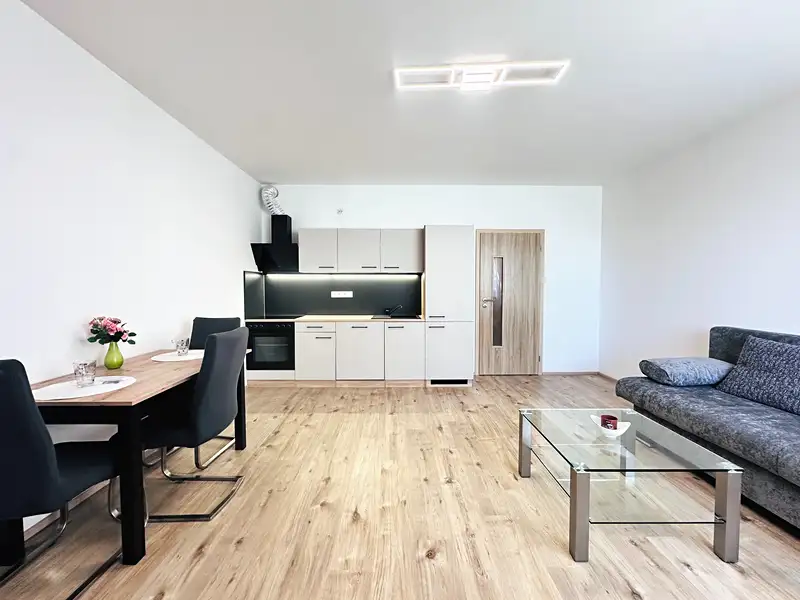 Prodej bytu 1+kk 34 m², Kladno – náhled fotky 1