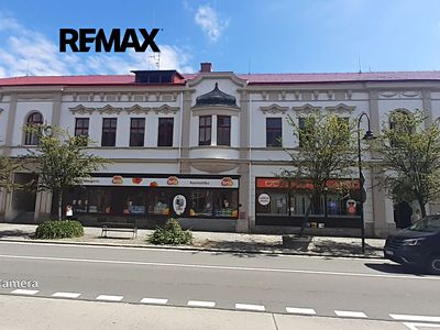 Pronájem kanceláře 800 m²