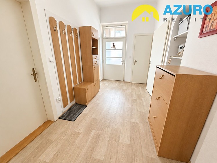 Pronájem bytu 3+kk, 89 m² (12 z 15)