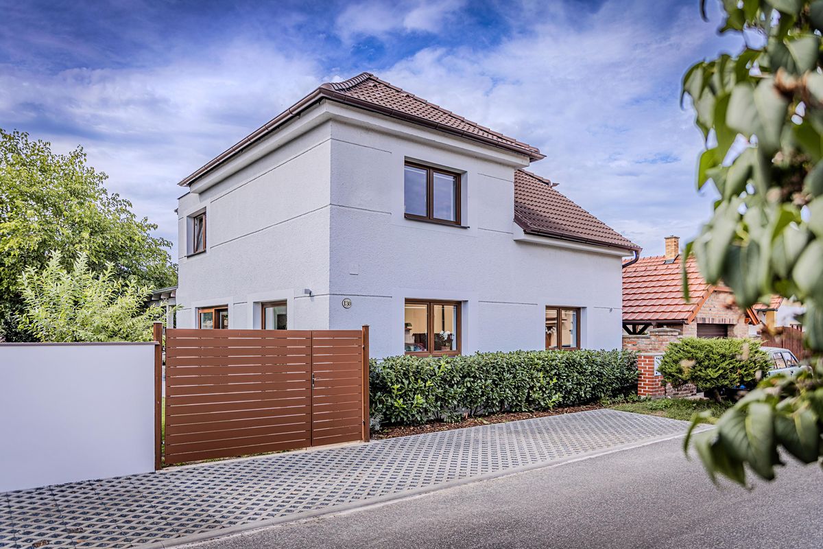 Prodej rodinného domu 128 m², pozemek 459 m²